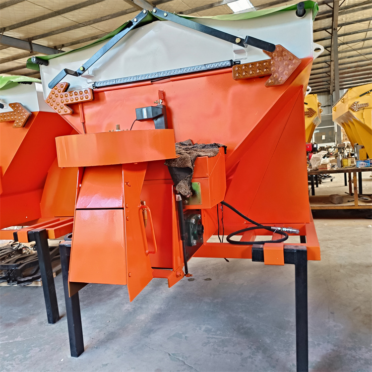 2立方不锈钢融雪撒盐机 汽油车挂式除雪设备 加厚板材撒布机