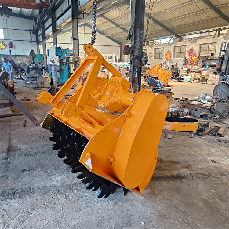 树疙瘩退林还耕粉碎机 伐树干湿树墩打碎机 斯太尔树根破碎机