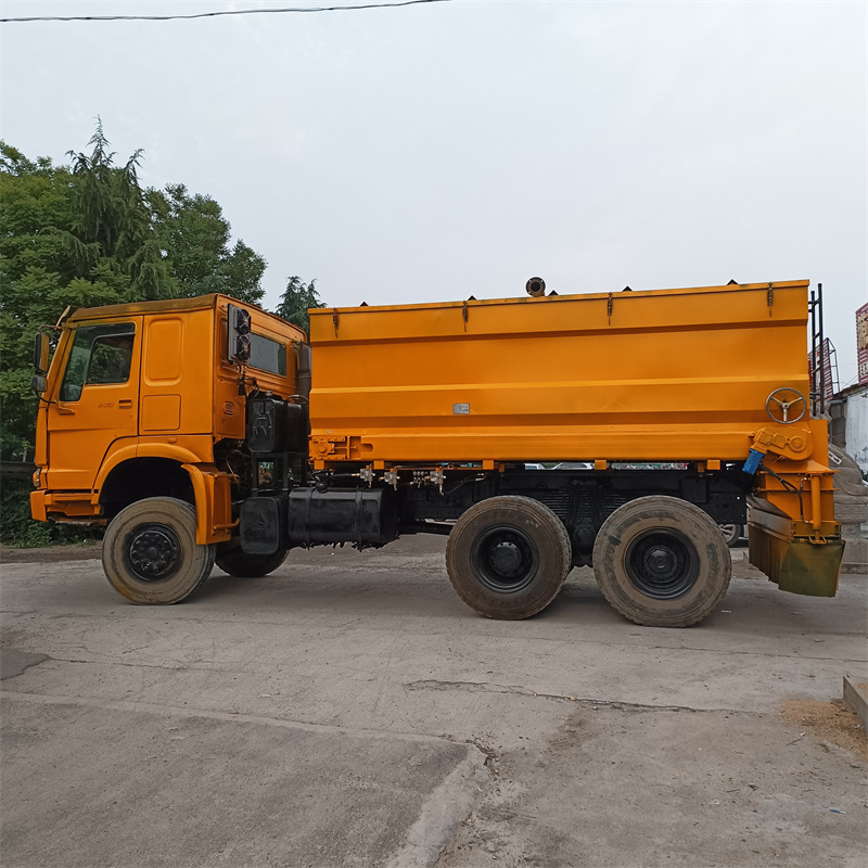 路面工程白灰撒布车 多功能牵引式铺灰撒灰车 封闭式撒料车