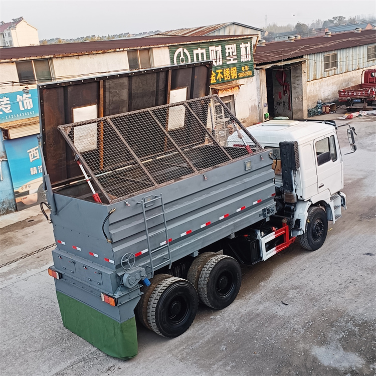 公路修整撒灰车 牵引式路面工程撒布设备 汽车一体撒料车