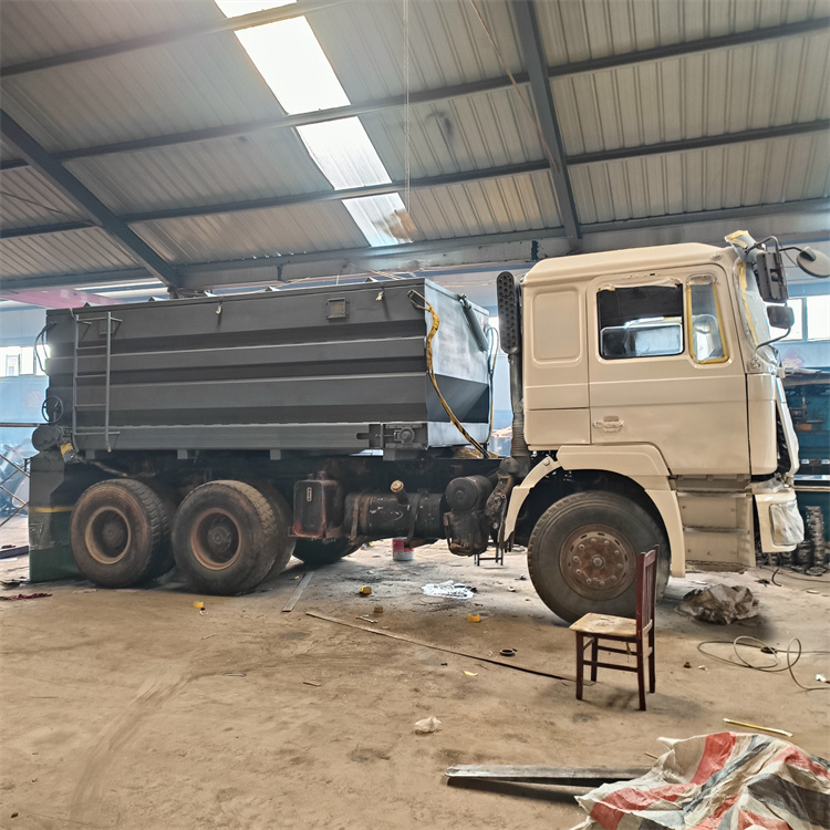 城市路面撒布车 多规格修路用撒灰车 道路铺设撒料车