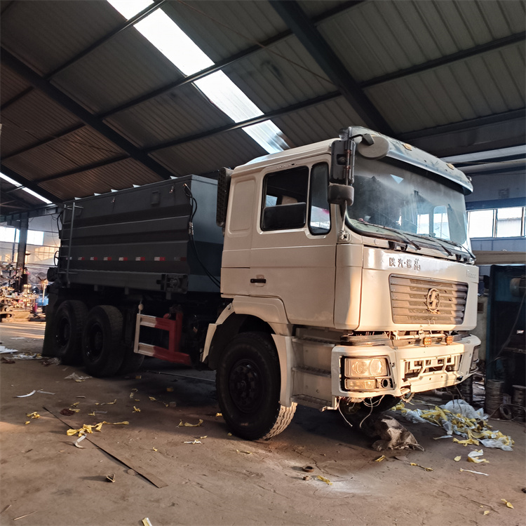 白灰水泥撒布车 牵引式全液压控制撒灰车 市政工程摊铺车