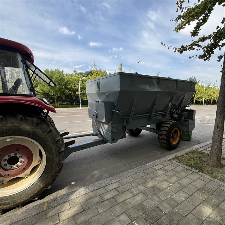 高速公路白灰撒布车 封闭式公路撒灰车 工程修路设备