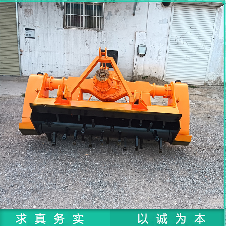 三七灰土路面拌合机 水泥拌和机 用途广 裂面缝隙修补1.8米拌灰机