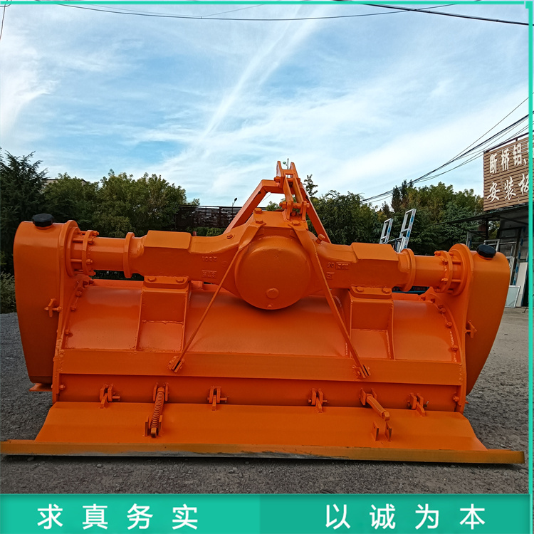 瑞源厂旧路面冷再生拌合机 全新斯太尔后桥后桥式 1.8米灰土拌和机