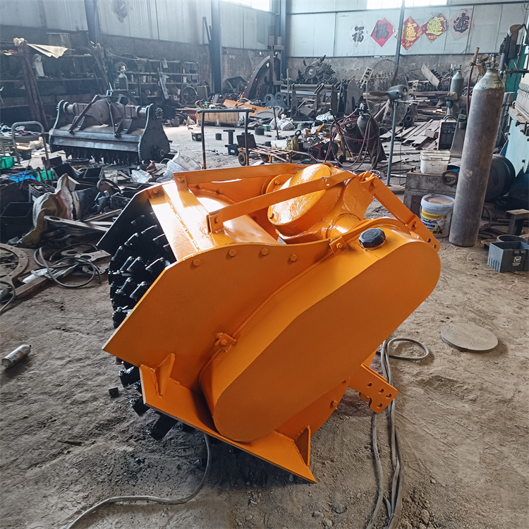 后置式杨树果树粉碎机 1米树墩机 大直径后桥树根打碎设备