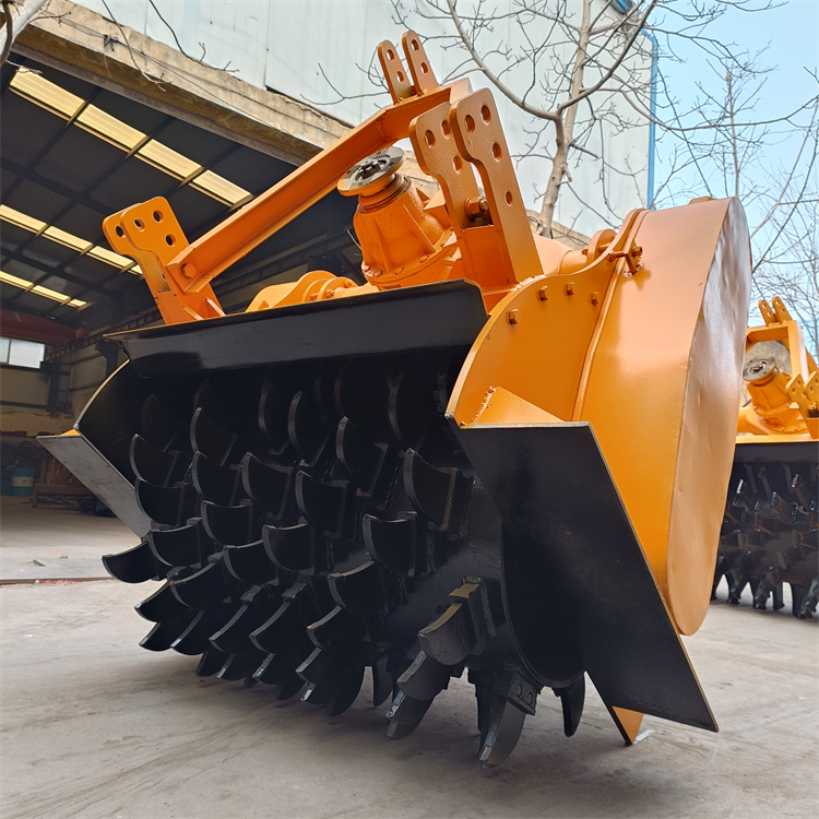 白蜡树根粉碎机 后桥式树桩破碎机 果园干湿树墩打碎机