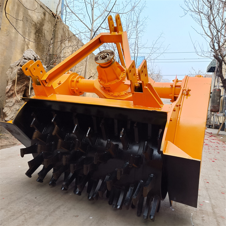 全自动新型破碎机 地下树根粉碎机 移动式香蕉树打碎机