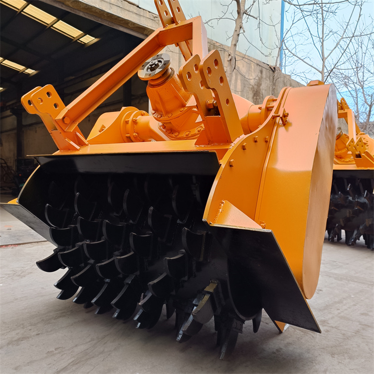 树根粉碎机 牵引式树墩破碎机 树疙瘩粉碎还田机