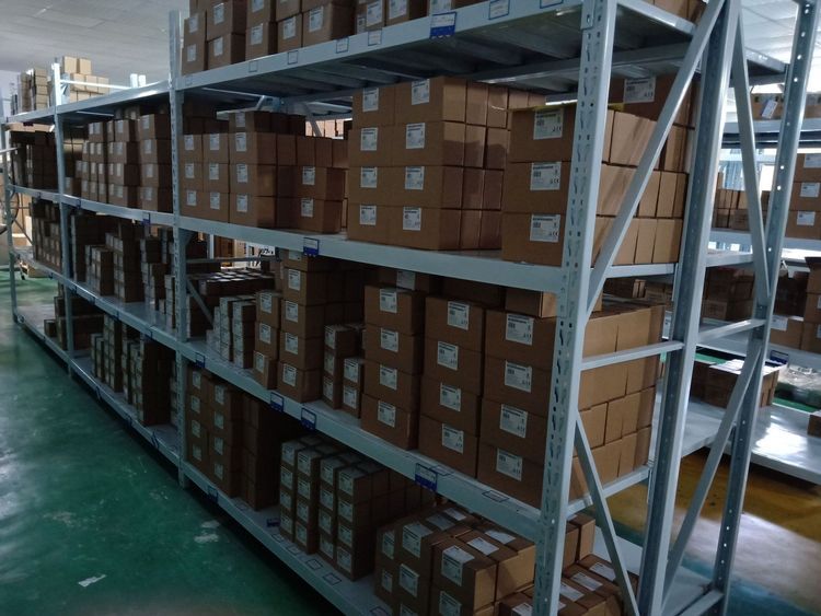 原装西门子S7-200CN模拟量模块6ES7231-0HC22-0xA8模拟量输入模块