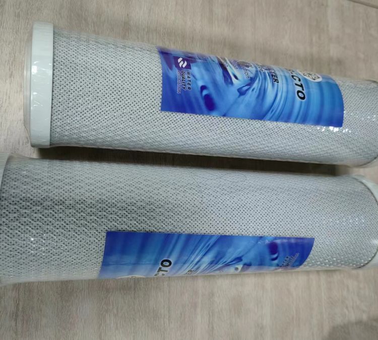 净水机滤芯多久换一次 10寸CTO压缩活性炭滤芯平口烧结碳棒