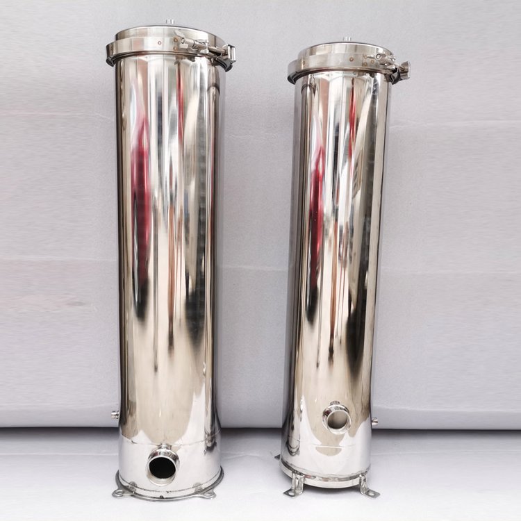 304不锈钢立式净水器供应 去除地下水中泥沙颗粒保安过滤器30寸5芯