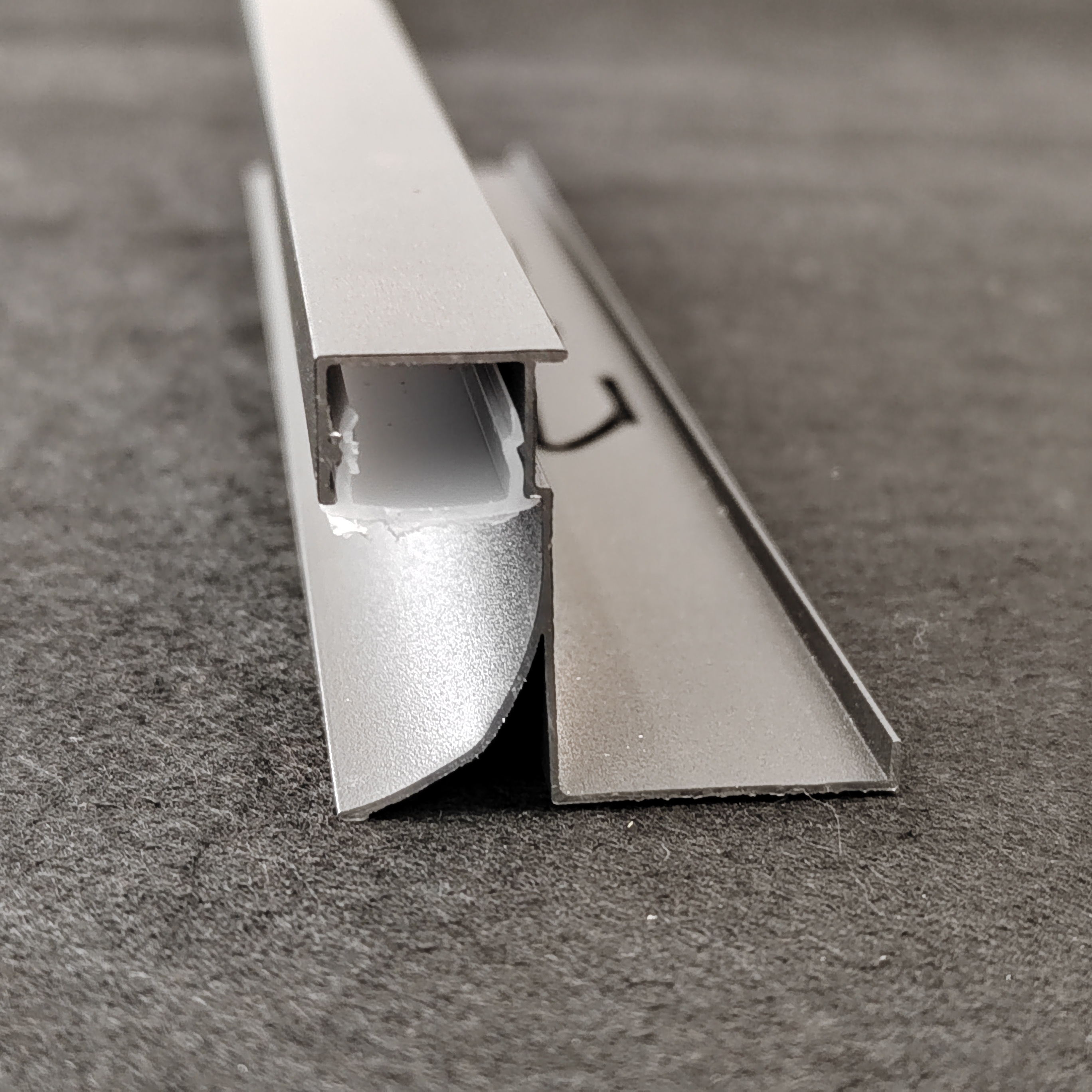 双眼皮预埋单边洗墙灯槽 明装不吊顶不开槽 抛光 砂纹黑 铝型材定制