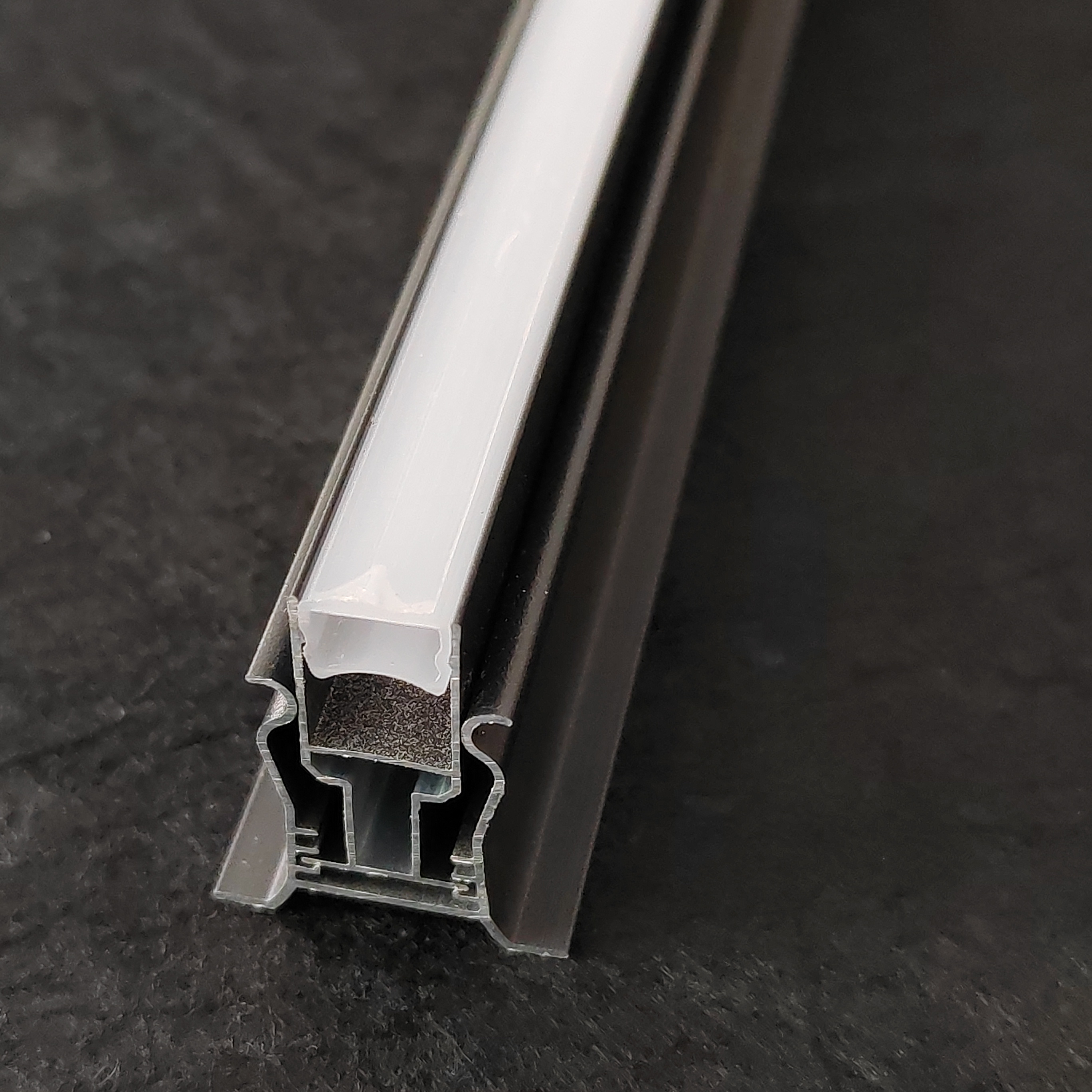 龙骨灯槽 明装不吊顶不开槽 抛光 砂纹黑 铝型材定制