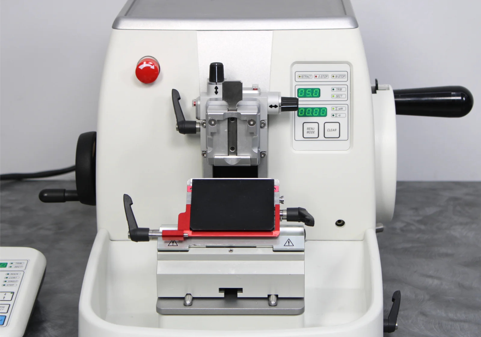 二手徕卡Leica EM FC7切片机低温环境操作-15°C 至 -185°C超薄切