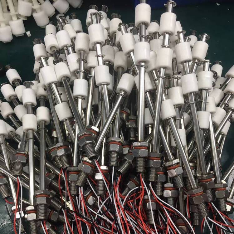 304不锈钢浮球开关 单球水位控制器 干簧管液位杆高温油箱报警浮子