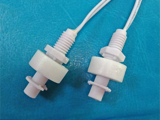 PP塑料浮球开关 防腐液位水位控制器 可定制加工全国发货