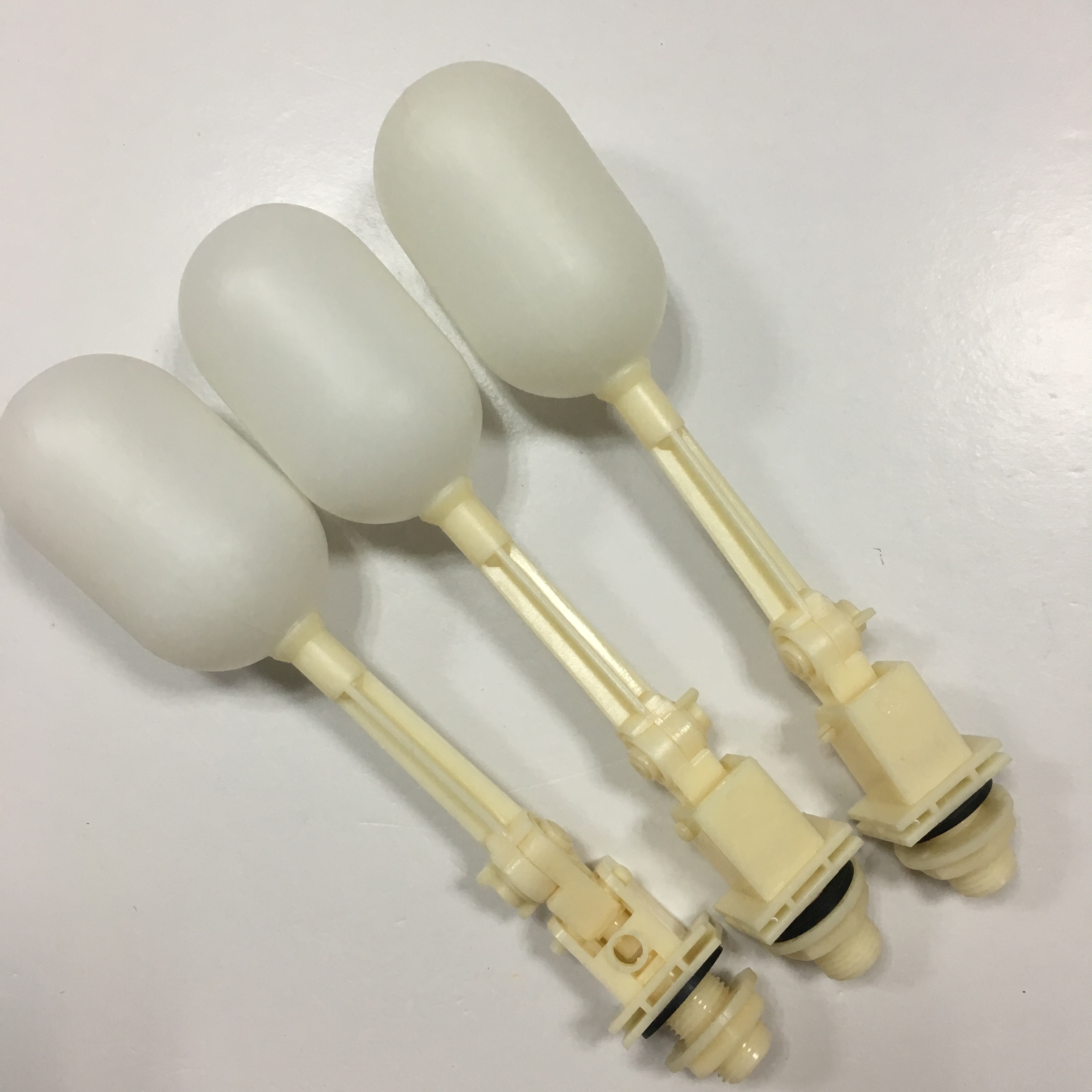 4分塑料浮球阀水位开关控制器 可调太阳能水塔水箱补水阀