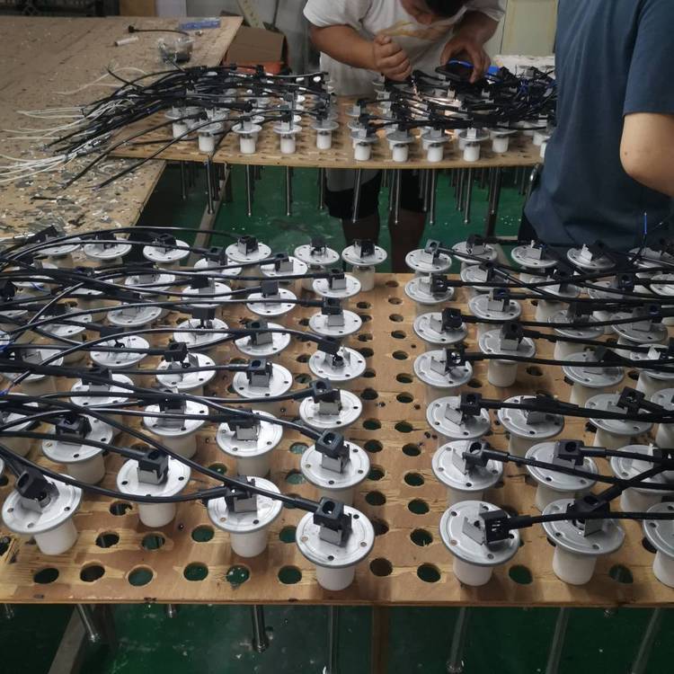 水位传感器液体感应器 油箱水箱液位测量油位控制开关 水面开关