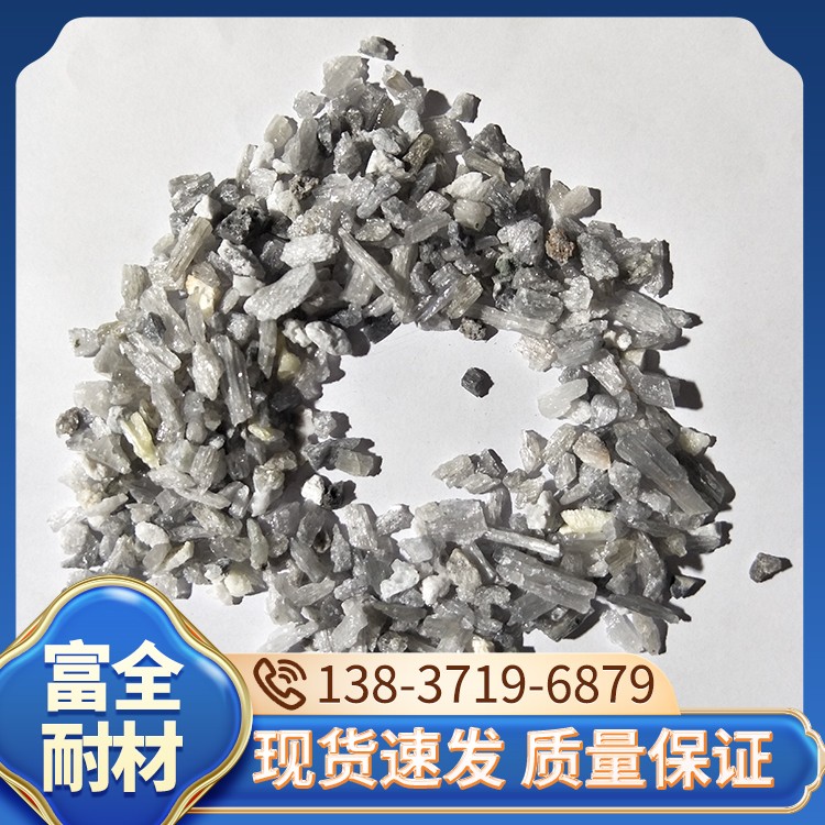 莫来石相大大高于烧结产品，具有良好的耐火性