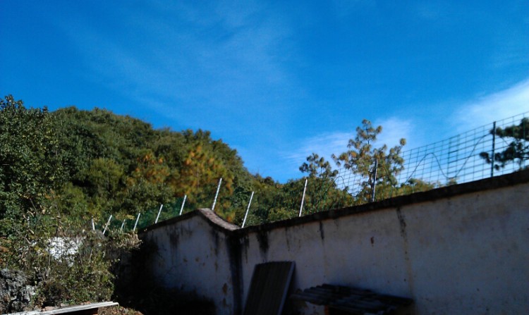 三安古德 军事基地振动光纤 周界防护 8防区10km抗干扰监测
