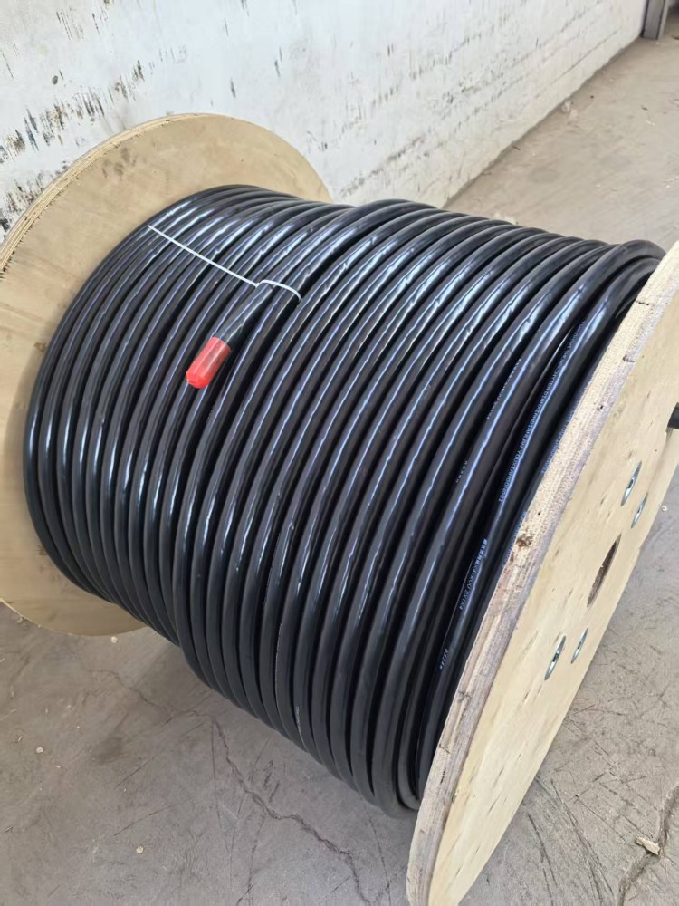 网线加电源线综合电缆