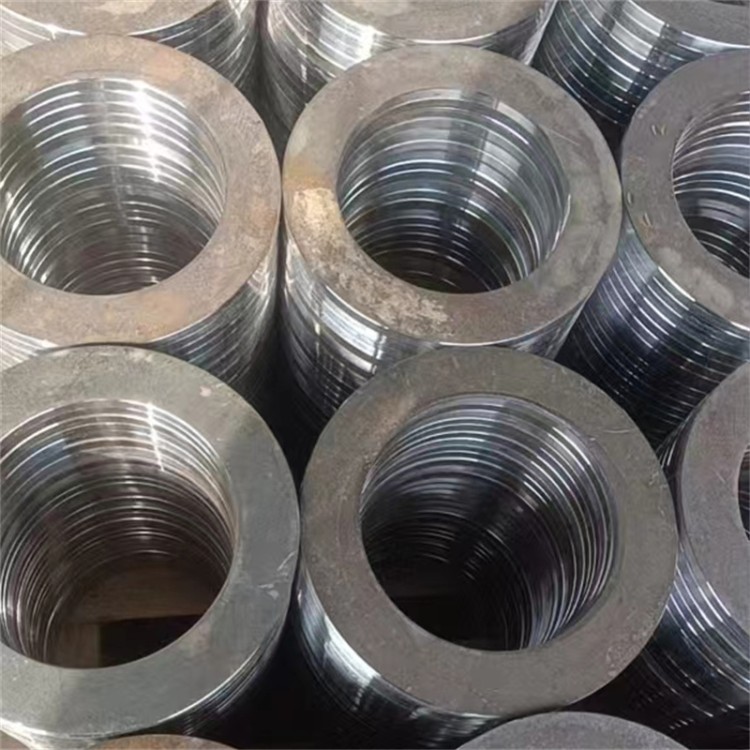 碳钢法兰，用材考究，耐磨耐高温，规格齐全